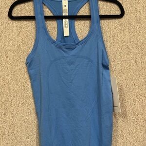 Lululemon Swiftly Tech Racerback Tank 2.0. Size 4/XS. NWT! Sold out color!